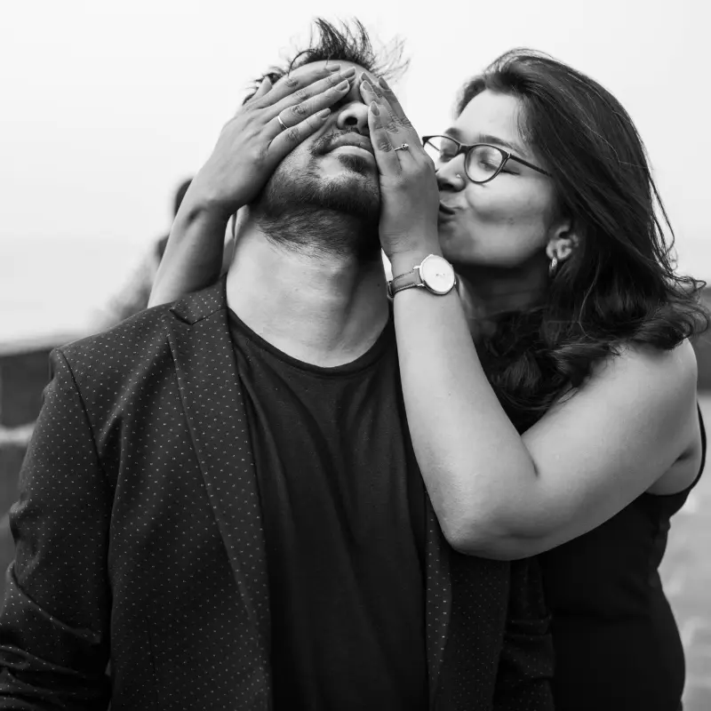 couple photography by freelance wedding photographer in kochi